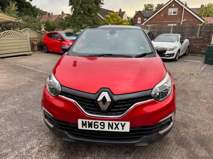 Renault Captur 2019 photo 2