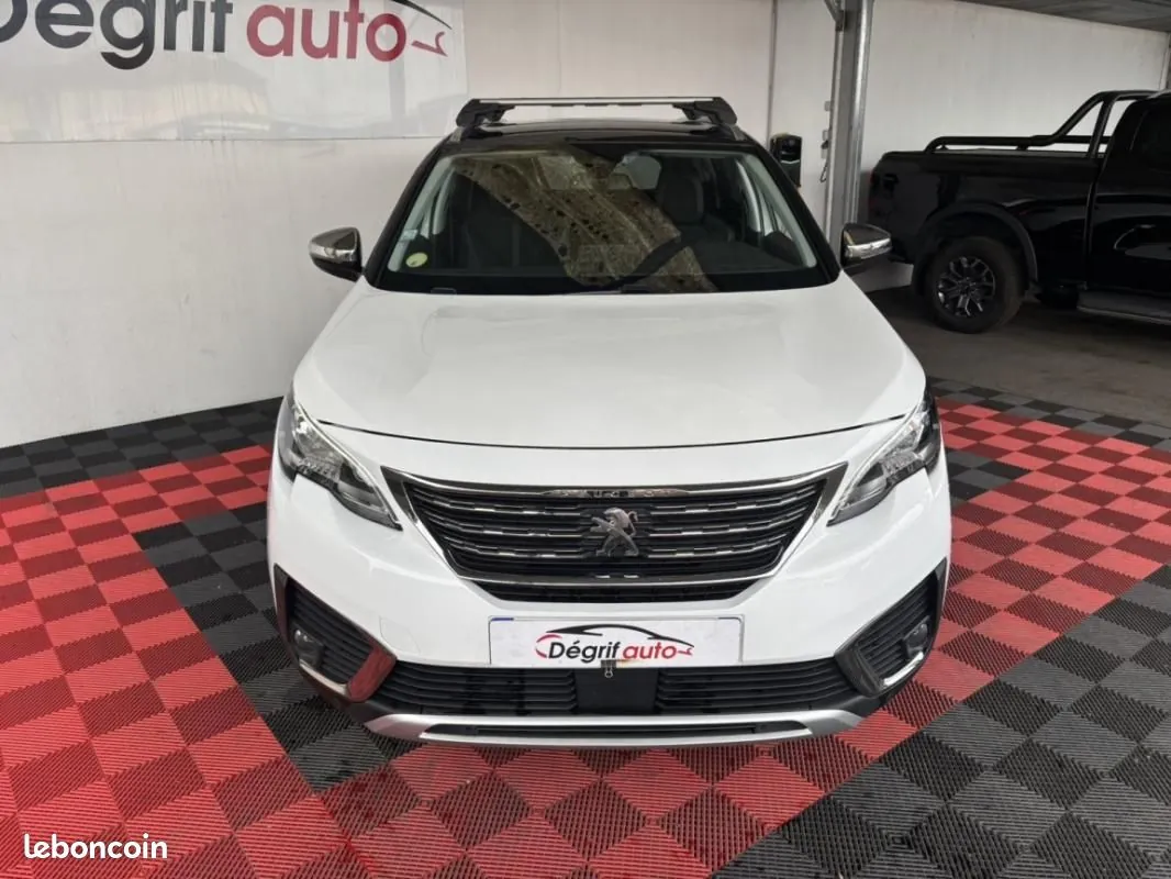 Peugeot 5008 2018 photo 2