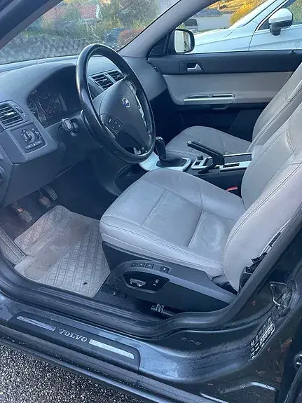 Volvo V50 2010 photo 5
