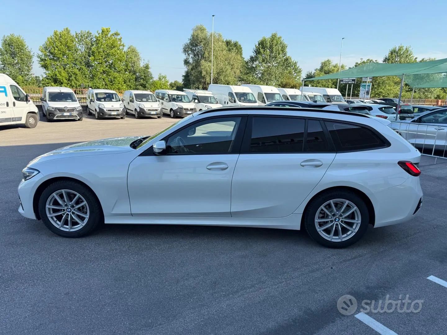 BMW 316D 2022 photo 2