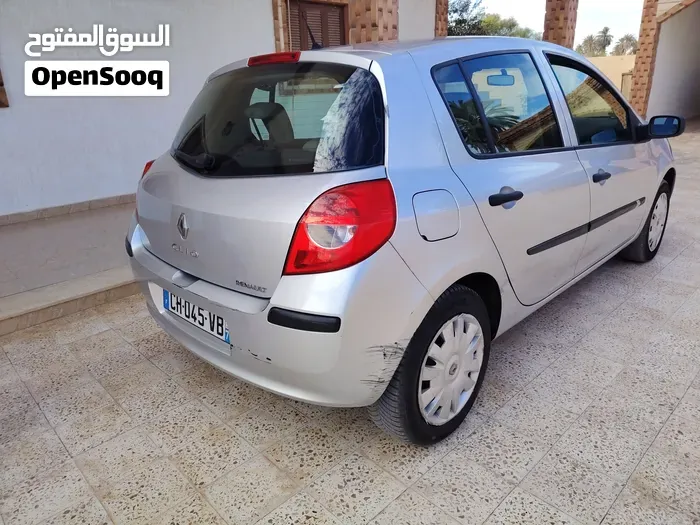 Renault Clio 2007 photo 3