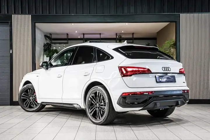 Audi Q5 2022 photo 3