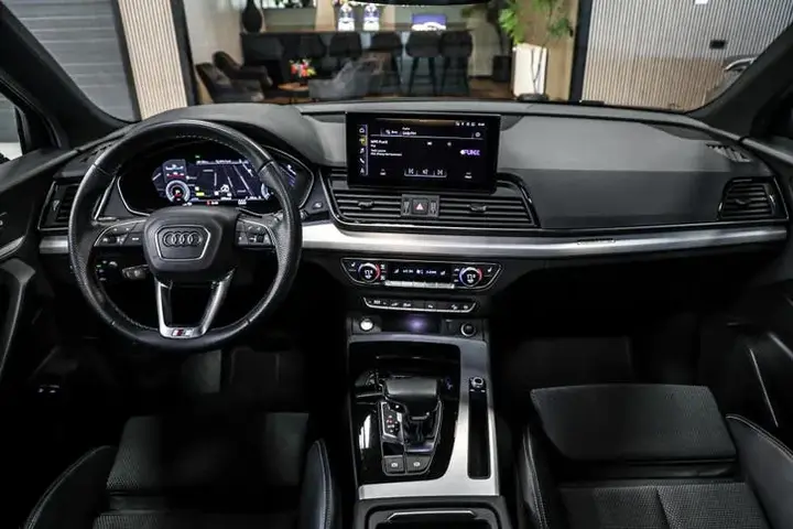 Audi Q5 2022 photo 2