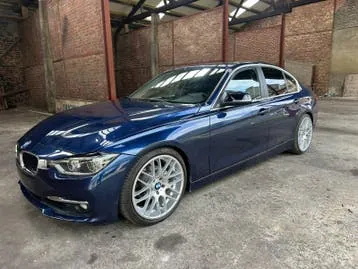 BMW 320I