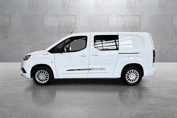 Toyota Proace City 2024 photo 2