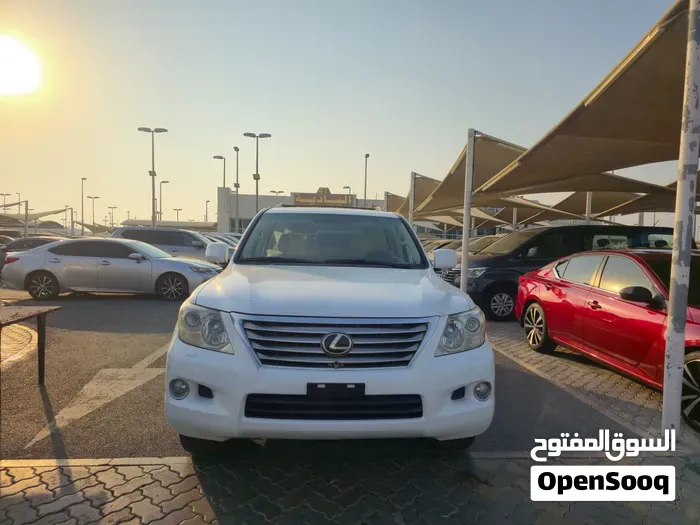 Lexus Lx 2010 photo 2