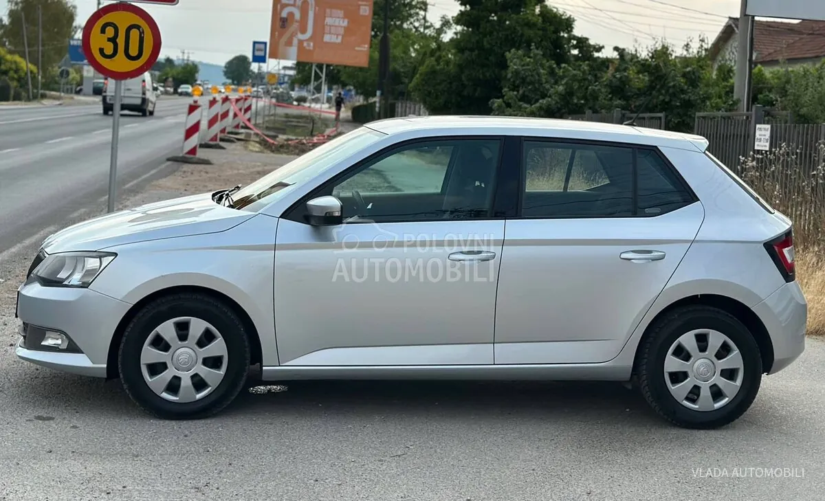 Skoda Fabia 2018 photo 4