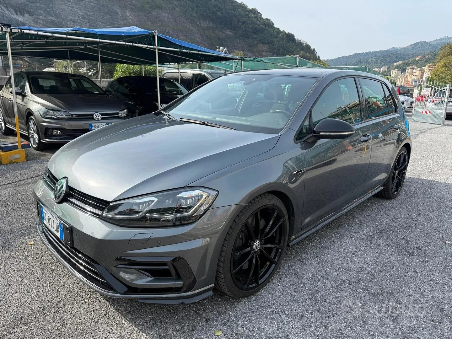 Volkswagen Golf R