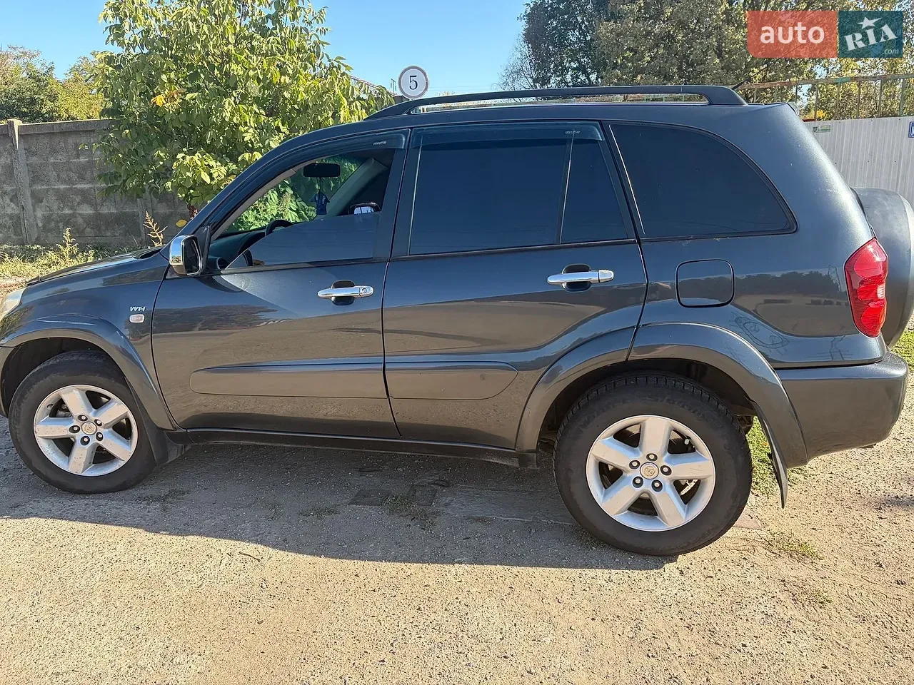 Toyota Rav4 2005 photo 3