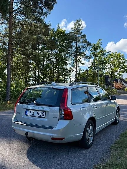 Volvo V50 2011 photo 4