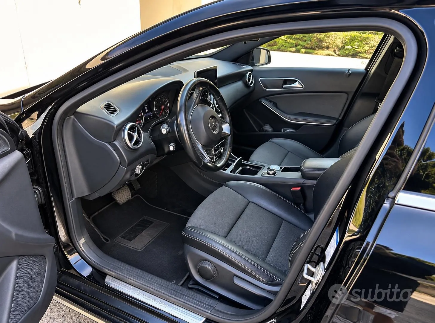 Mercedes-Benz A-Class 2017 photo 2