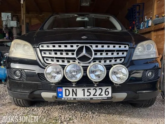Mercedes-Benz M-Class 2009 photo 2