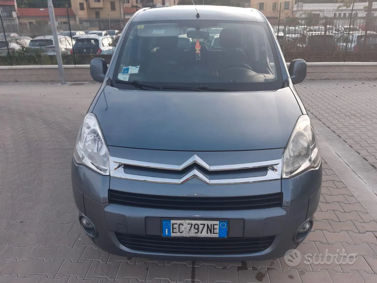 Citroen Berlingo 2010 photo 3