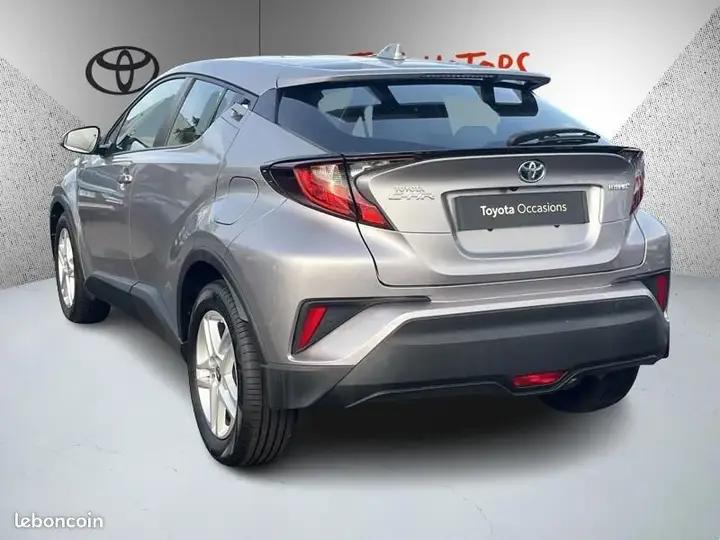 Toyota C-Hr 2021 photo 3