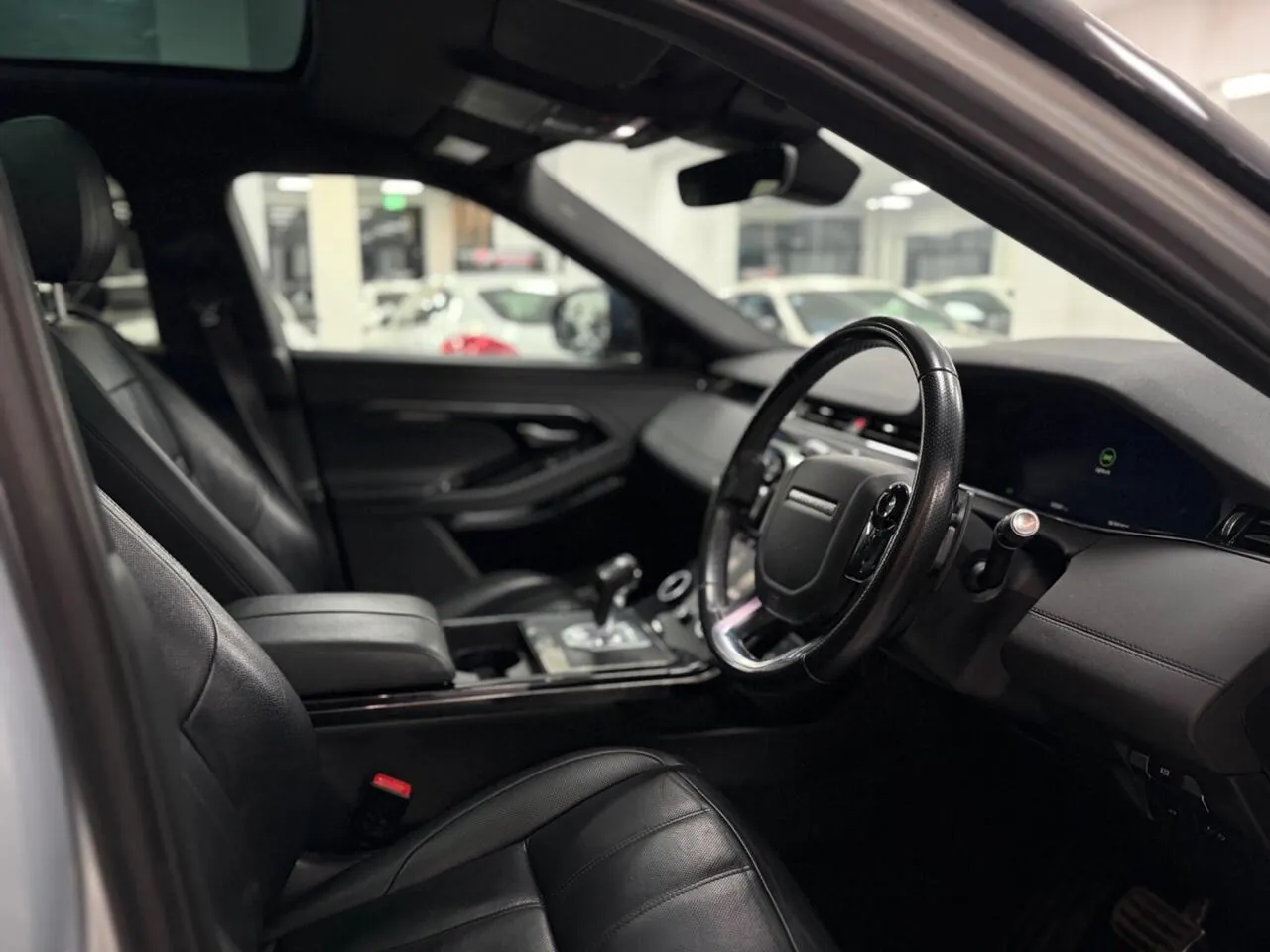 Land Rover Range Rover Evoque 2020 photo 3