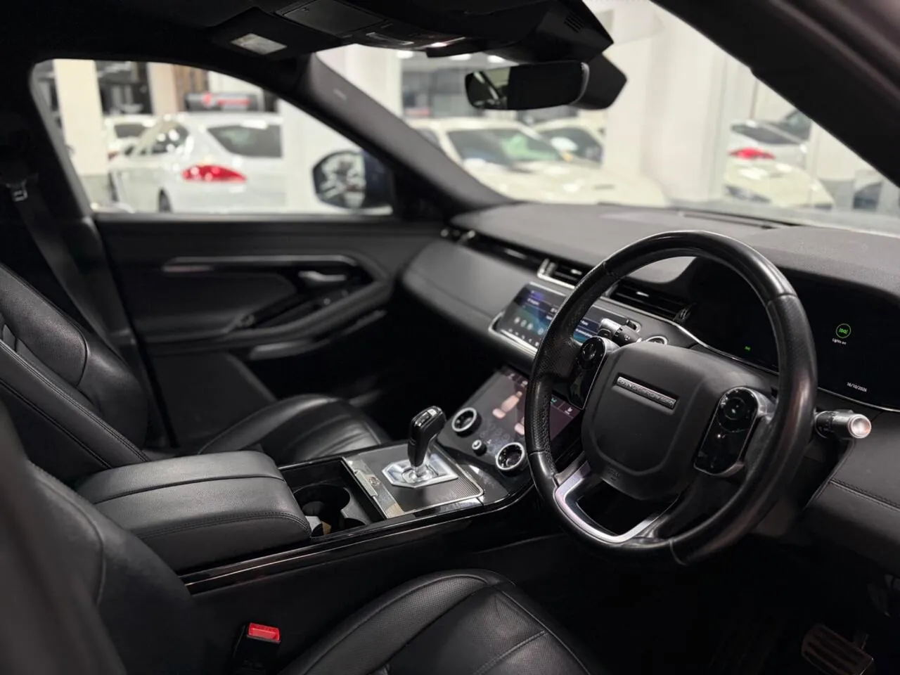 Land Rover Range Rover Evoque 2020 photo 4
