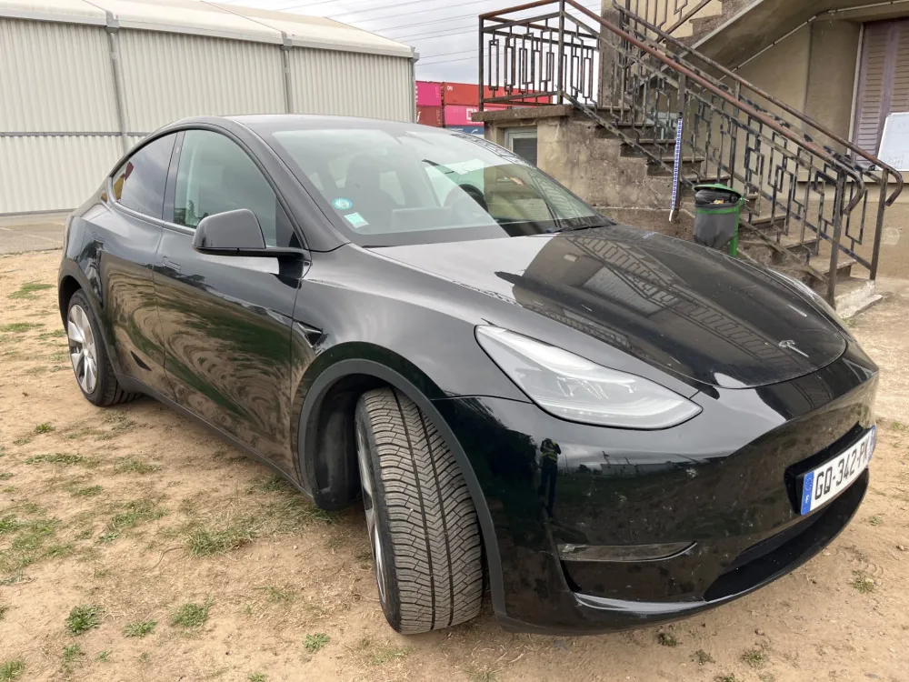 Tesla Model Y Long Range