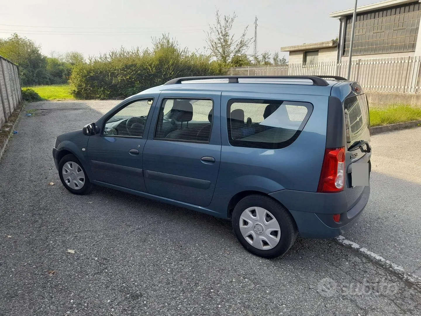 Dacia Logan 2007 photo 2