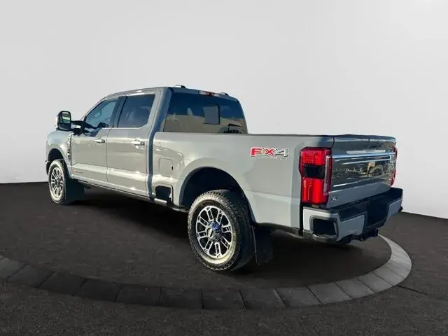Ford F350 2027 photo 3