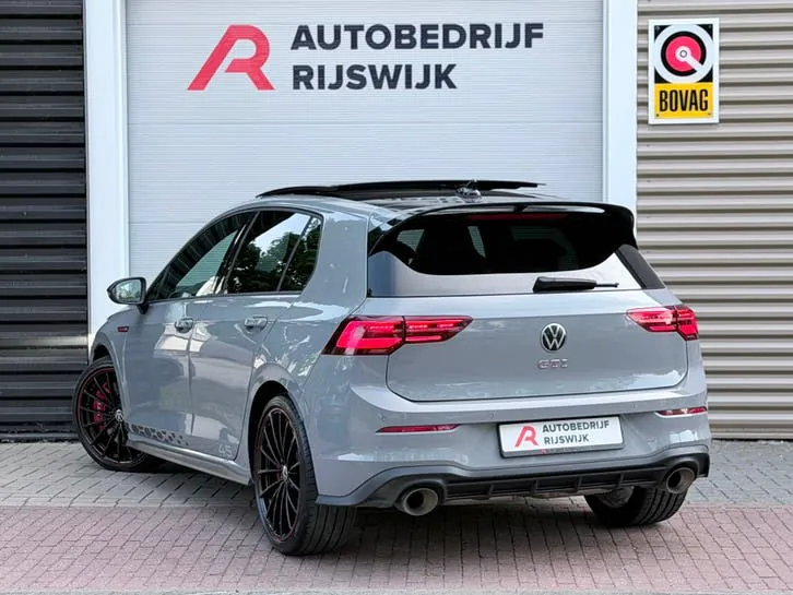 Volkswagen Golf 2022 photo 3