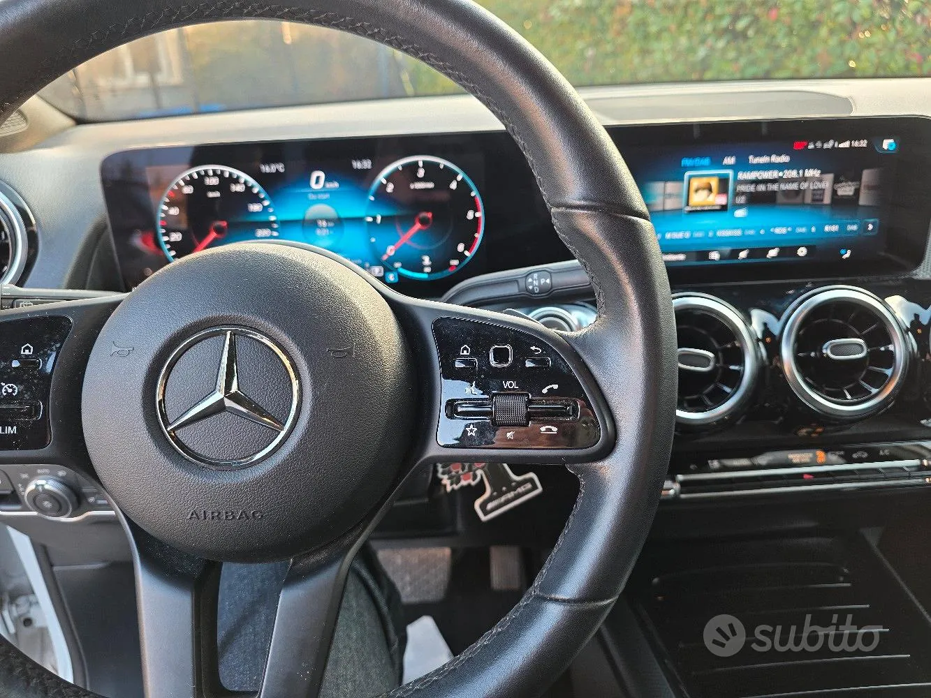 Mercedes-Benz Glb 2023 photo 5