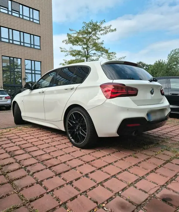 BMW 118I