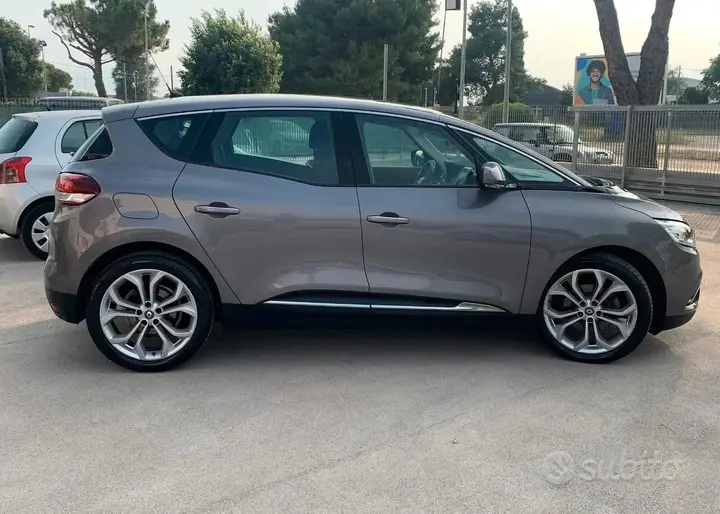 Renault Scenic 2017 photo 4