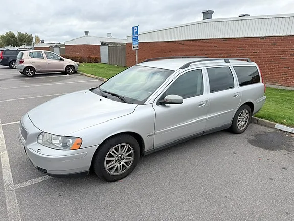 Volvo V70 2006 photo 2