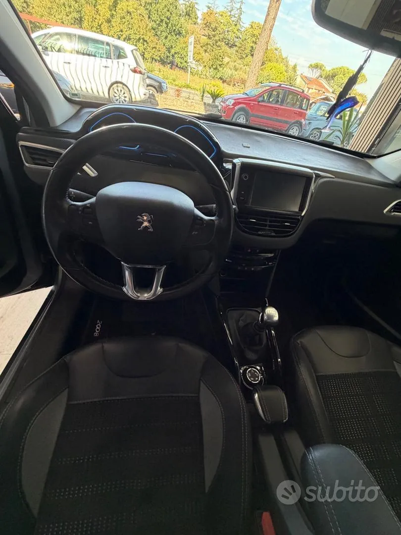 Peugeot 2008 2015 photo 5