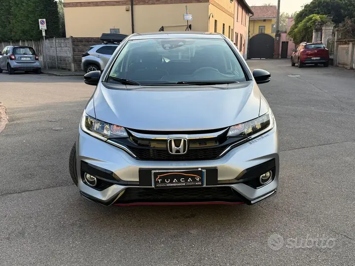 Honda Jazz 2018 photo 2