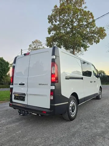 Renault Trafic 2016 photo 2