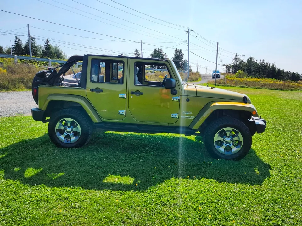 Jeep Wrangler Unlimited 2008 photo 2