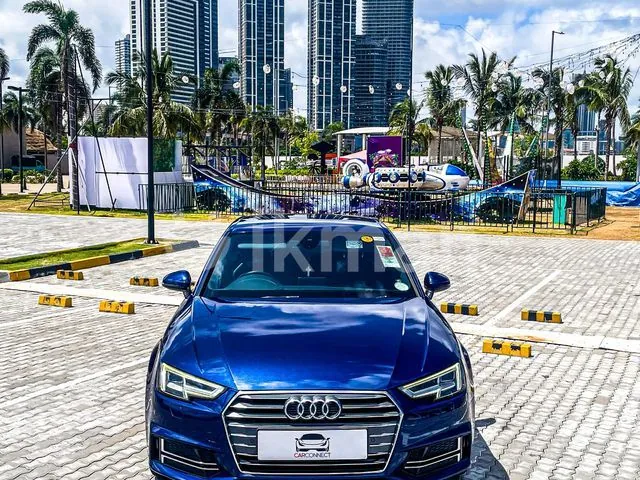 Audi A4 2018 photo 2