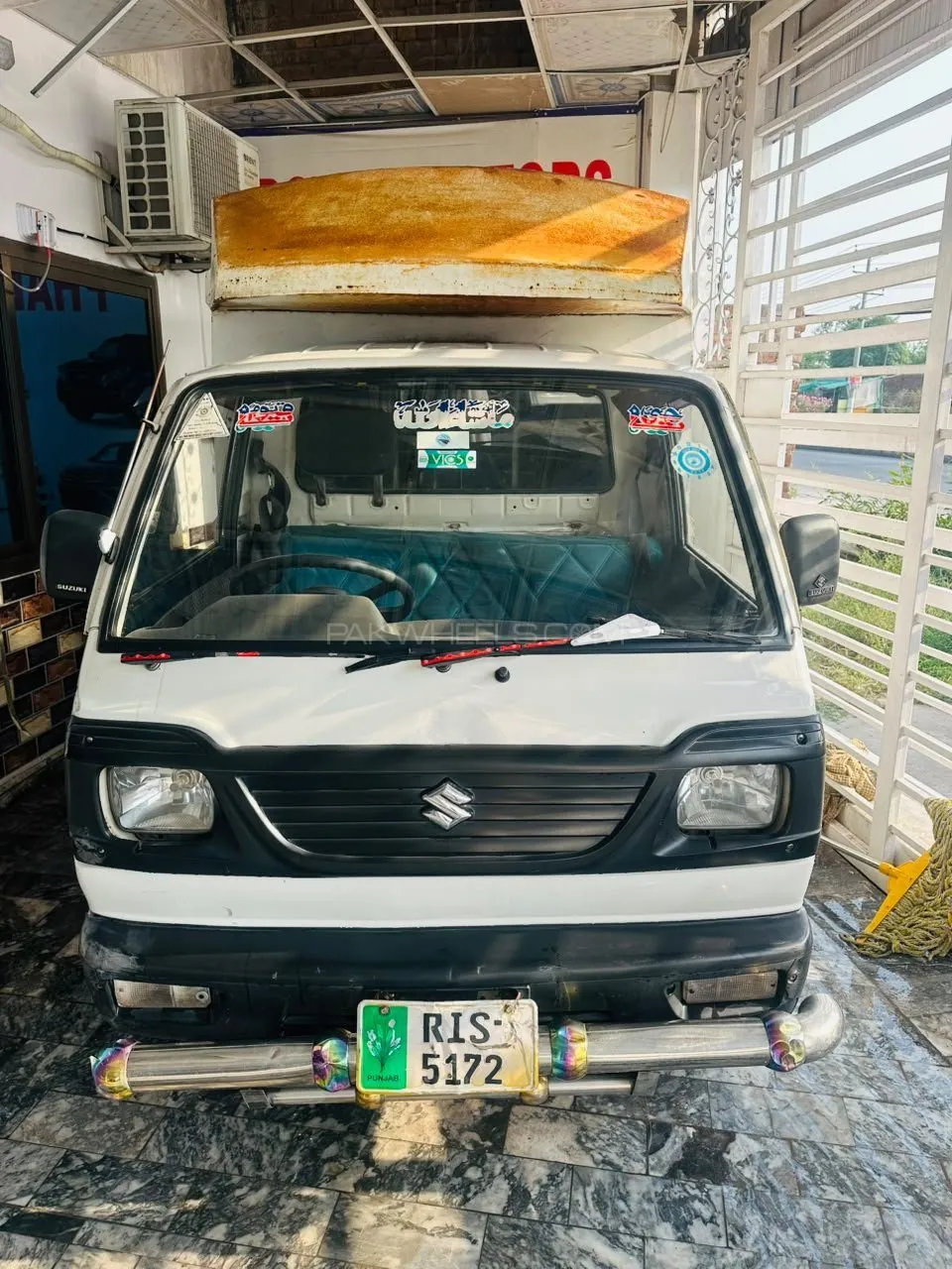 Suzuki Ravi