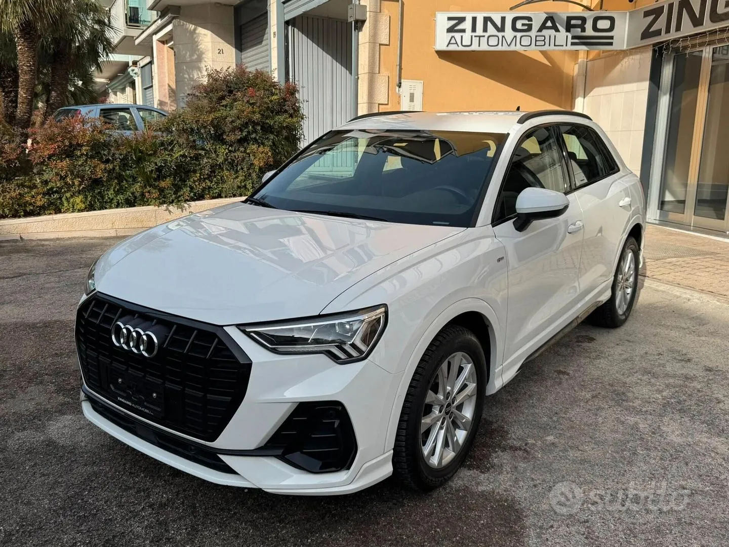 Audi Q3 2021 photo 3