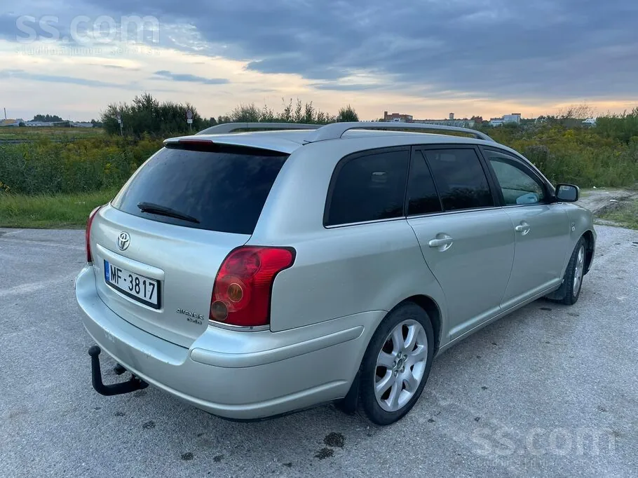 Toyota Avensis 2005 photo 5