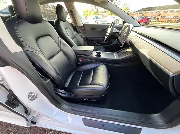 Tesla Model 3 2021 photo 4