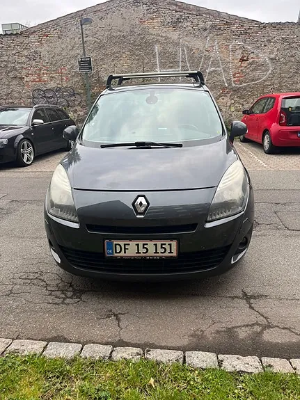 Renault Grand Scenic 2010 photo 3