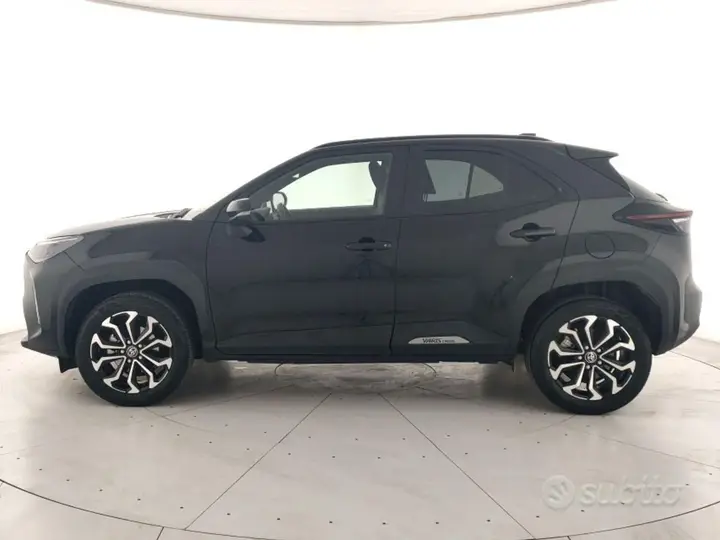 Toyota Yaris Cross 2023 photo 2