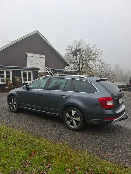 Skoda Octavia Scout 2016 photo 5