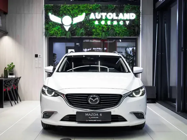 Mazda 6 Combi 2015 photo 2