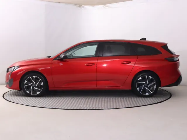 Peugeot 308 Sw 2023 photo 2