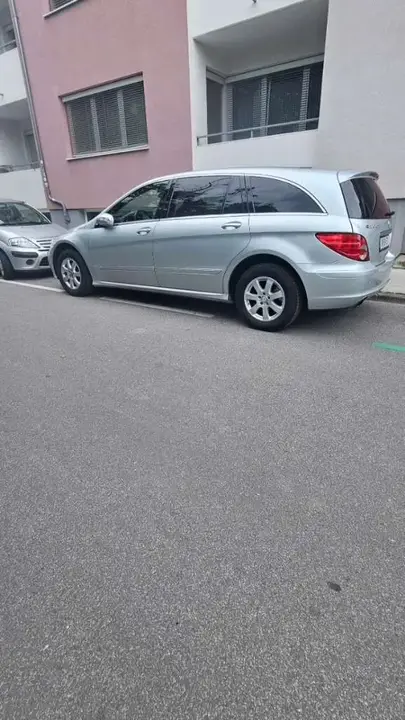 Mercedes-Benz R-Class