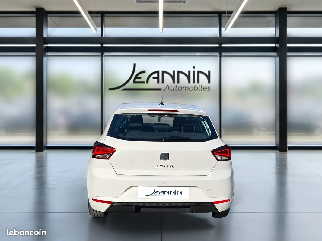 Seat Ibiza 2023 photo 4