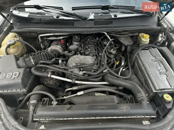Jeep Grand Cherokee 2004 photo 4