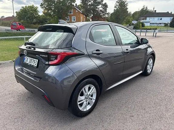 Toyota Yaris 2022 photo 3