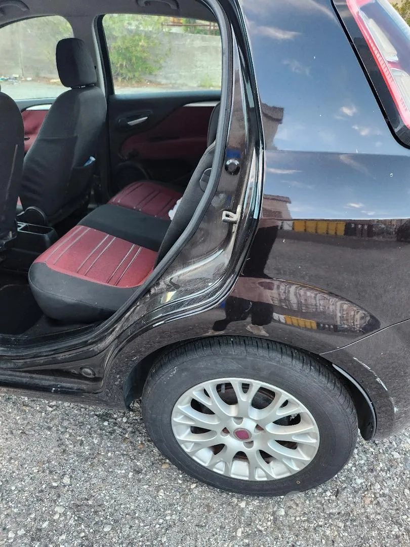 Fiat Punto Evo 2010 photo 3