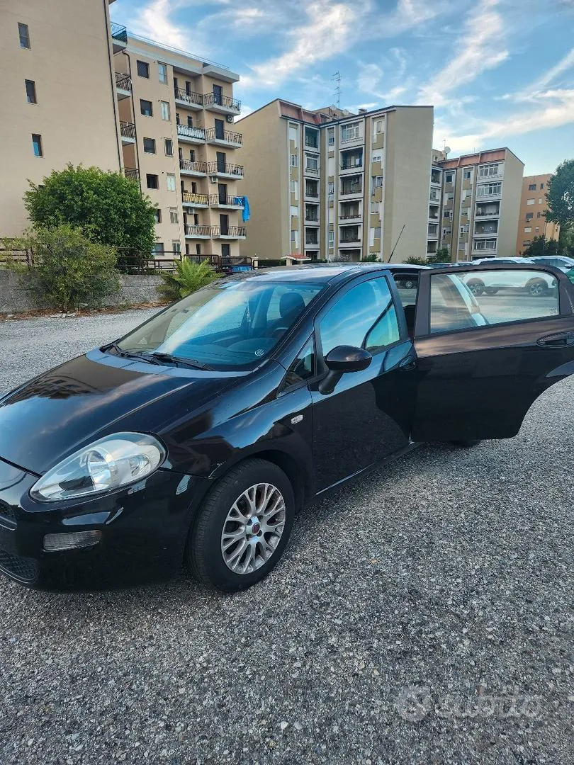 Fiat Punto Evo 2010 photo 2