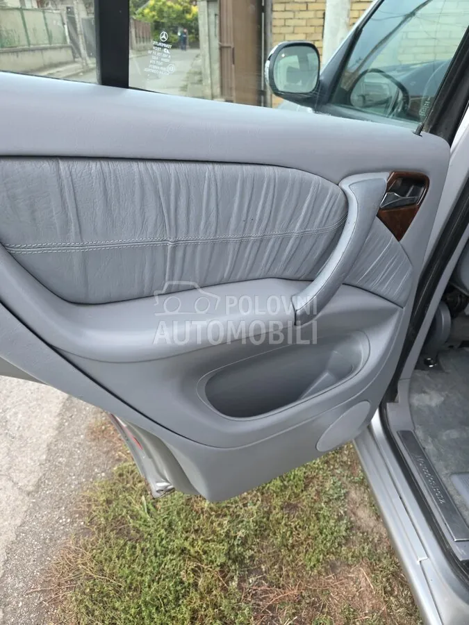 Mercedes-Benz Ml Class 2002 photo 5