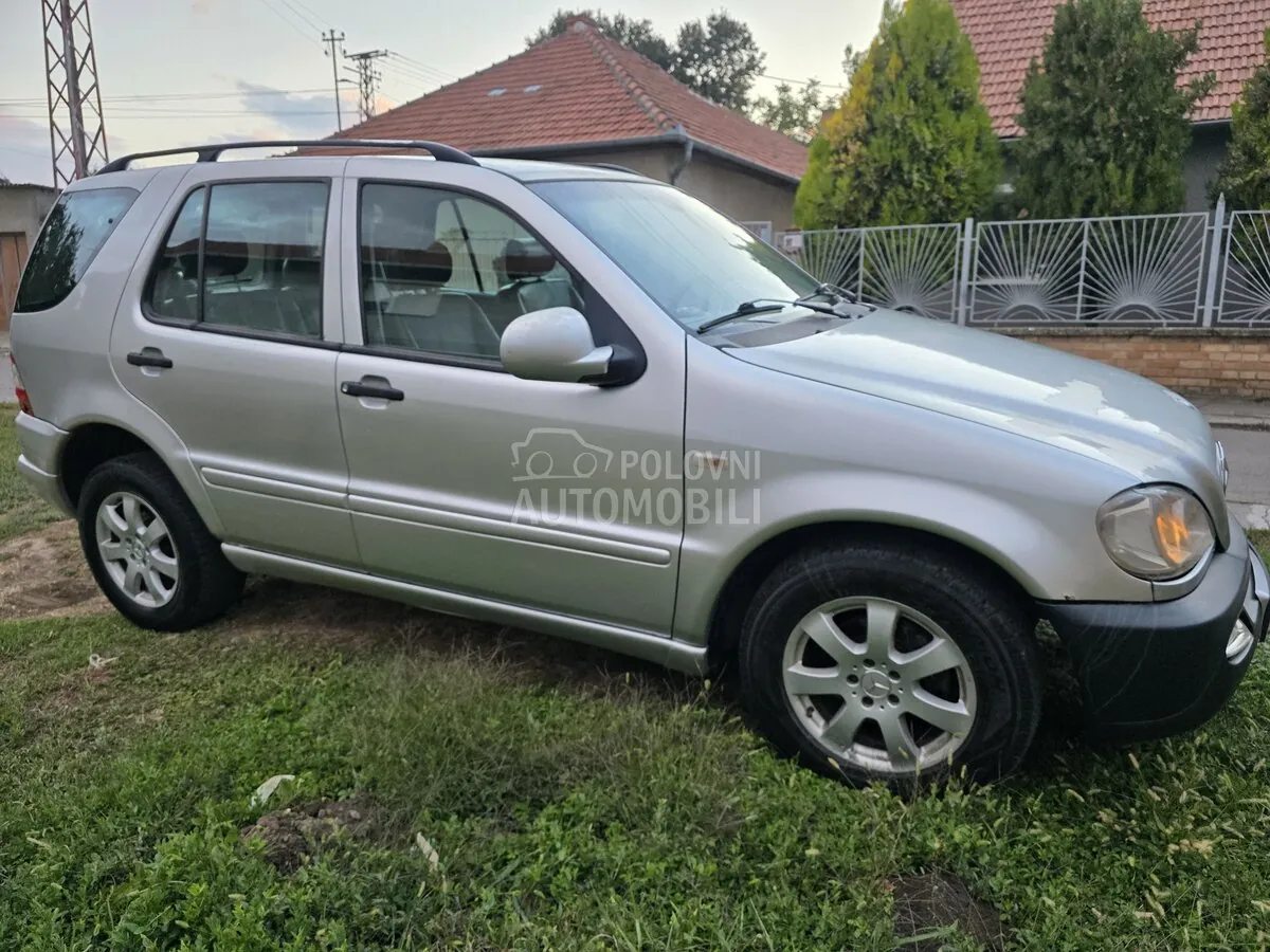 Mercedes-Benz Ml Class 2002 photo 2